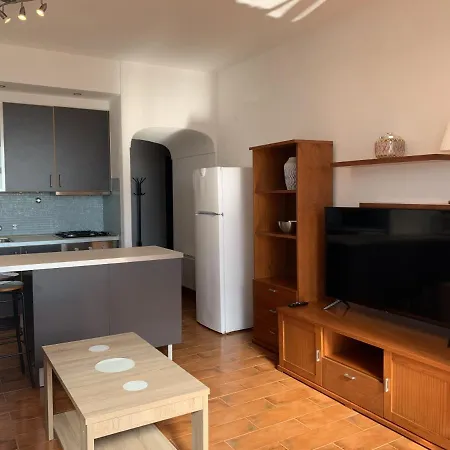 Incredible View, Quiet In Apartment Cascais