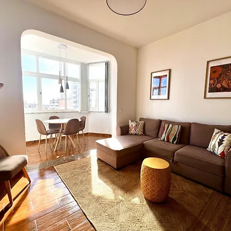 Incredible View, Quiet In Apartment Cascais
